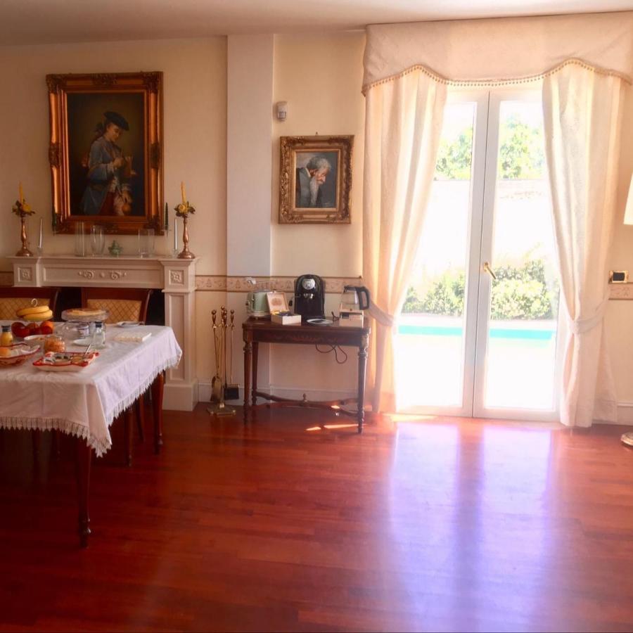 אולביה Villa Luce B&B מראה חיצוני תמונה